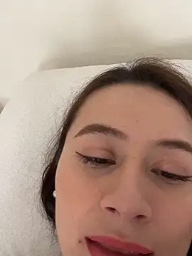 Andrewine89 online show from 04-04-26, 09:01