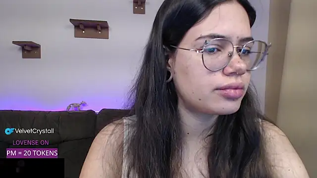 crystalll room online show from 10-28-25, 06:06