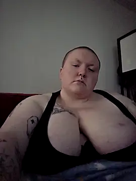 CorgiGodez98 online show from 04-14-26, 01:33