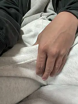 Snapshot of kka32ad chatting on 11-09-25, 12:42 kka32ad online show from 11-09-25, 12:42