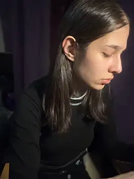 Snapshot of mollyEXD chatting on 11-20-25, 01:33 mollyEXD online show from 11-20-25, 01:33