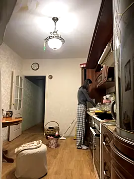 Snapshot of mollyEXD chatting on 11-27-25, 12:24 mollyEXD online show from 11-27-25, 12:24