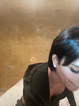 Snapshot of Rosariolovex chatting on 02-05-25, 07:07 Rosariolovex online show from 02-05-25, 07:07