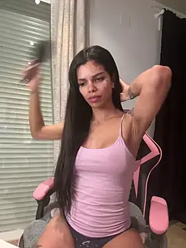 Snapshot of Rosariolovex chatting on 02-16-25, 11:38 Rosariolovex online show from 02-16-25, 11:38