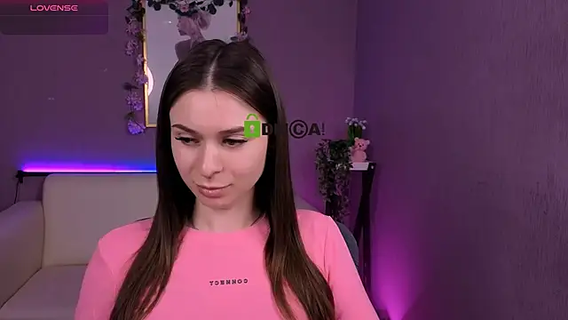 Snapshot of flora_ri chatting on 02-26-26, 03:11 flora ri online show from 02-26-26, 03:11