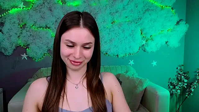 flora ri online show from 04-11-26, 07:45