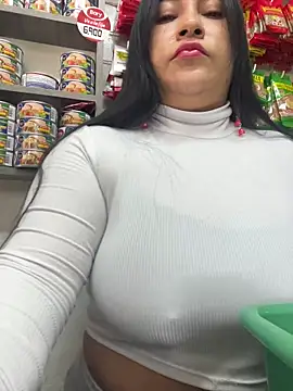 Miia Jazmin online show from 05-18-26, 01:17