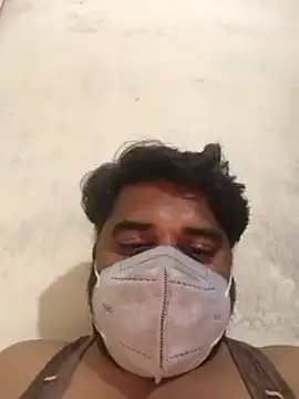 Snapshot of Raziv_komal143 chatting on 01-31-25, 06:14 Raziv komal143 online show from 01-31-25, 06:14