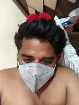 Snapshot of Raziv_komal143 chatting on 02-04-25, 05:42 Raziv komal143 online show from 02-04-25, 05:42