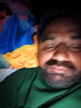 Snapshot of Raziv_komal143 chatting on 03-04-25, 08:05 Raziv komal143 online show from 03-04-25, 08:05