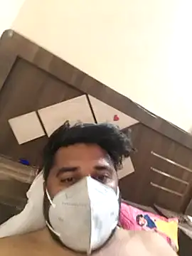 Snapshot of Raziv_komal143 chatting on 03-10-25, 11:06 Raziv komal143 online show from 03-10-25, 11:06