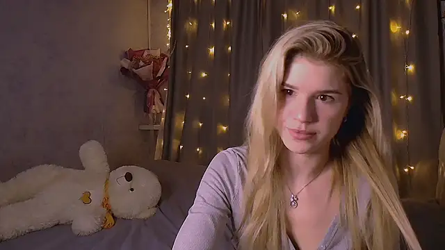 Snapshot of Melissa_smith_ chatting on 10-10-25, 11:15 Melissa smith online show from 10-10-25, 11:15