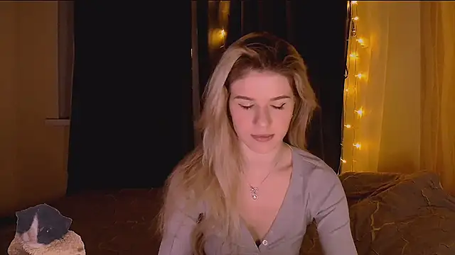 Snapshot of Melissa_smith_ chatting on 12-04-25, 02:26 Melissa smith online show from 12-04-25, 02:26