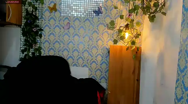 Snapshot of yuli_sweet00 chatting on 01-25-25, 12:05 yuli sweet00 online show from 01-25-25, 12:05