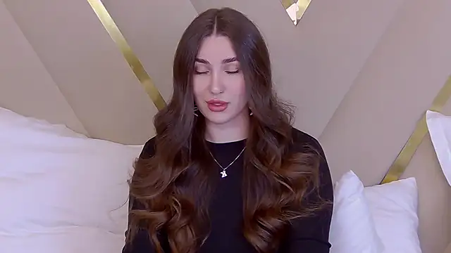 KiraBarlows online show from 02-20-25, 07:19