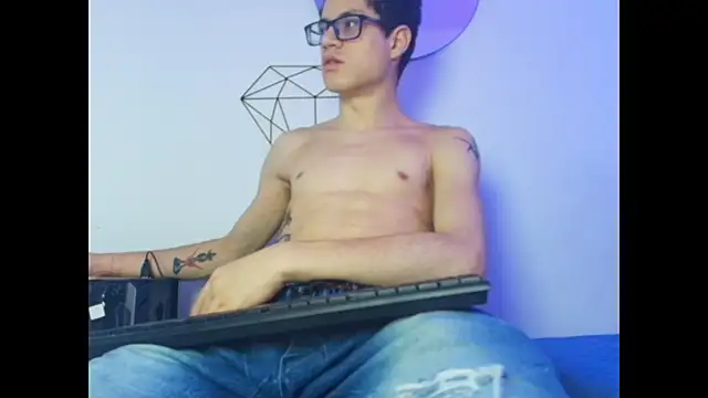 wolfandsky online show from 10-27-25, 11:47