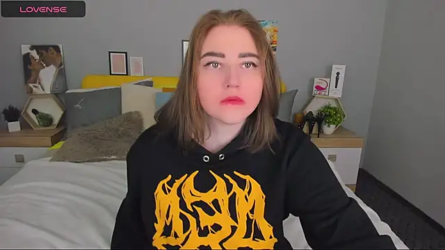 lillyloan4u online show from 04-22-26, 11:39