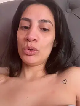 Snapshot of Putitatease chatting on 07-18-26, 03:49 Putitatease online show from 07-18-26, 03:49