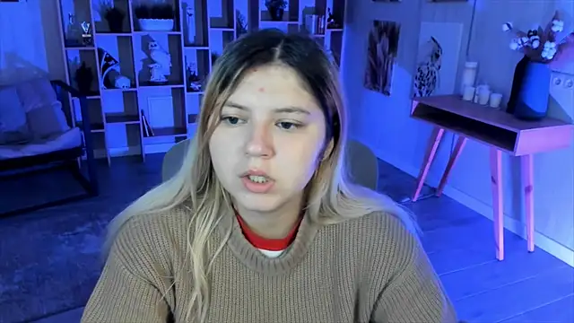 DiaAngell online show from 10-13-25, 07:14