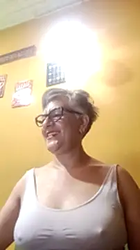 Snapshot of ilonna2025 chatting on 01-28-25, 03:15 ilonna2025 online show from 01-28-25, 03:15