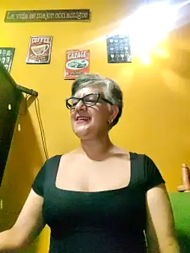 Snapshot of ilonna2025 chatting on 03-05-25, 04:56 ilonna2025 online show from 03-05-25, 04:56