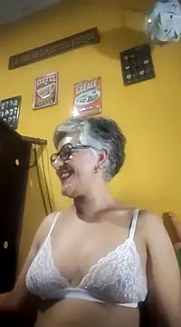 Snapshot of ilonna2025 chatting on 03-13-25, 04:49 ilonna2025 online show from 03-13-25, 04:49