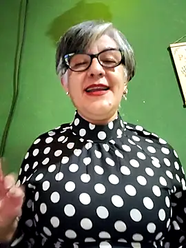 Snapshot of ilonna2025 chatting on 09-21-25, 07:21 ilonna2025 online show from 09-21-25, 07:21