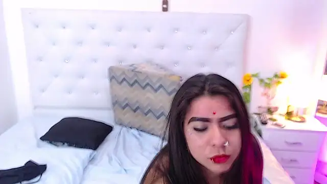 Snapshot of ninanaughty13 chatting on 01-29-25, 08:14 ninanaughty13 online show from 01-29-25, 08:14