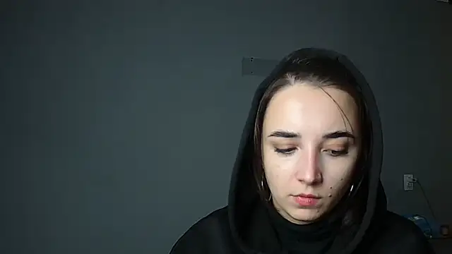 Snapshot of Eva_Gloryy chatting on 11-19-25, 10:43 Eva Gloryy online show from 11-19-25, 10:43