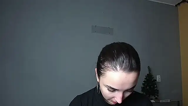 Snapshot of Eva_Gloryy chatting on 01-13-26, 04:01 Eva Gloryy online show from 01-13-26, 04:01