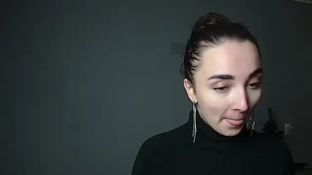 Snapshot of Eva_Gloryy chatting on 02-02-26, 05:33 Eva Gloryy online show from 02-02-26, 05:33