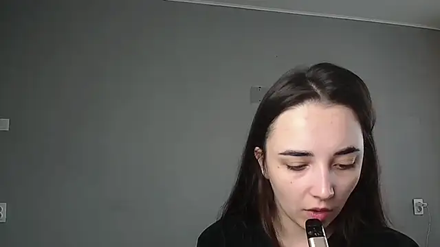 Eva Gloryy online show from 04-13-26, 09:15