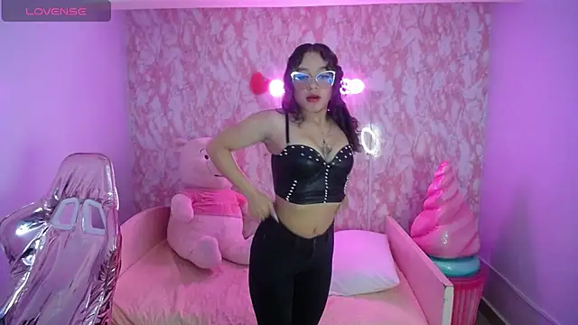 Snapshot of kassandra_ch_ chatting on 03-10-25, 04:25 kassandra ch online show from 03-10-25, 04:25