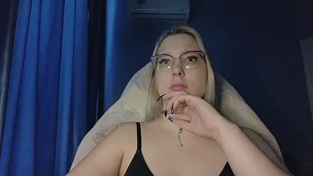 HotBrandyX online show from 11-14-25, 08:46