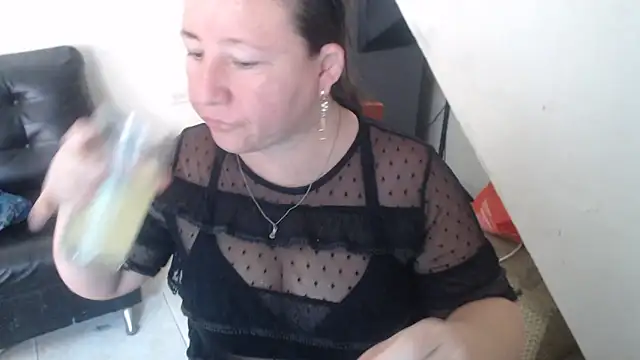 Yohis Kiut25 online show from 09-24-25, 06:11