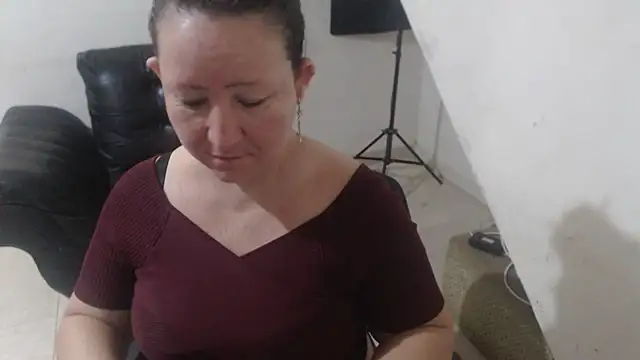 Yohis Kiut25 online show from 10-30-25, 01:18