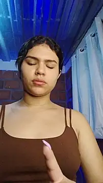 Snapshot of enid_greins chatting on 12-18-25, 12:44 enid greins online show from 12-18-25, 12:44