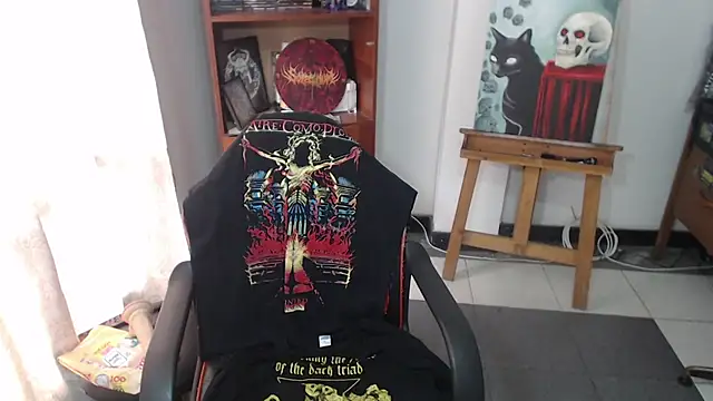 Snapshot of sharonnleon chatting on 02-24-25, 07:19 sharonnleon online show from 02-24-25, 07:19