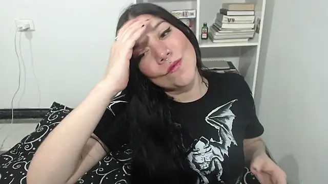 Snapshot of sharonnleon chatting on 03-06-25, 10:36 sharonnleon online show from 03-06-25, 10:36