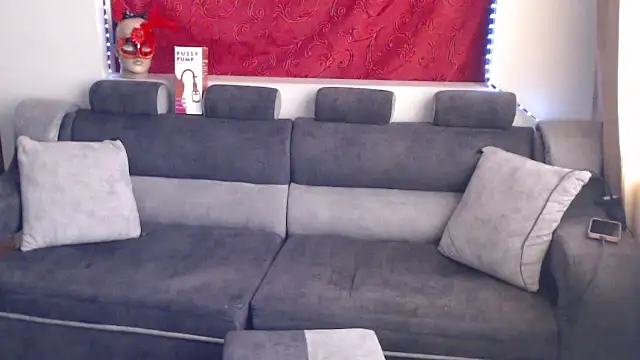 Snapshot of sachaclinford chatting on 09-18-25, 06:21 sachaclinford online show from 09-18-25, 06:21