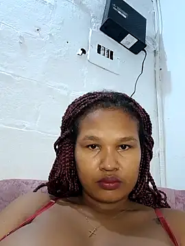 Snapshot of anais_03 chatting on 09-16-25, 04:13 anais 03 online show from 09-16-25, 04:13