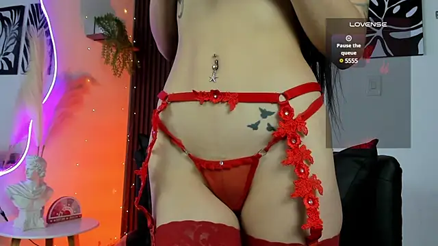 Snapshot of Georgina_caruso chatting on 01-23-25, 12:30 Georgina caruso online show from 01-23-25, 12:30