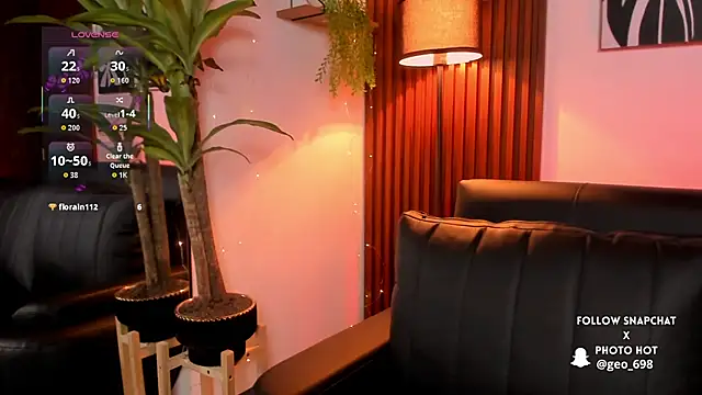 Snapshot of Georgina_caruso chatting on 11-16-25, 04:18 Georgina caruso online show from 11-16-25, 04:18