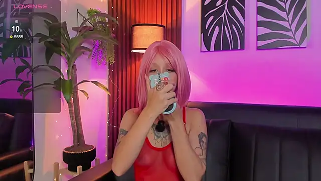 Georgina caruso online show from 04-22-26, 03:53