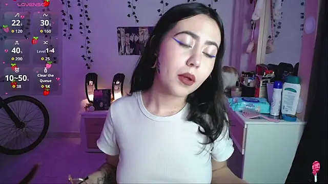 Snapshot of _codeline chatting on 11-25-25, 05:18 codeline online show from 11-25-25, 05:18