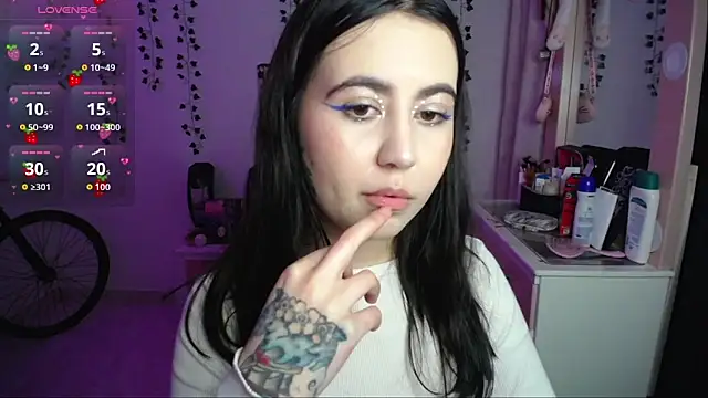 Snapshot of _codeline chatting on 12-01-25, 05:23 codeline online show from 12-01-25, 05:23