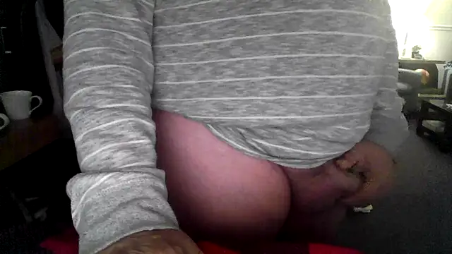 Snapshot of yourcourage1 chatting on 10-14-25, 03:46 yourcourage1 online show from 10-14-25, 03:46