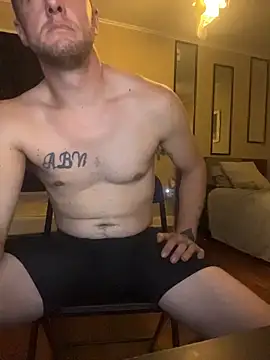 Snapshot of biggzee6 chatting on 12-19-25, 12:01 biggzee6 online show from 12-19-25, 12:01