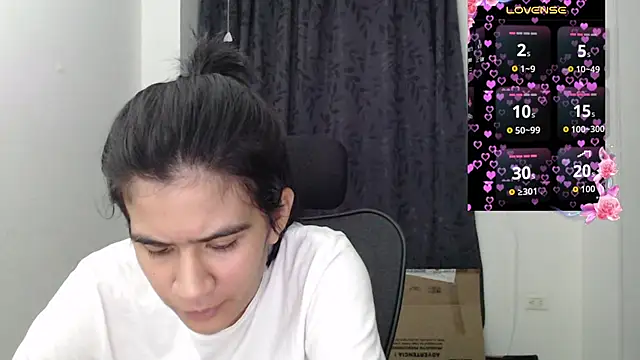 Snapshot of Dha_lia0 chatting on 03-20-26, 02:27 Dha lia0 online show from 03-20-26, 02:27
