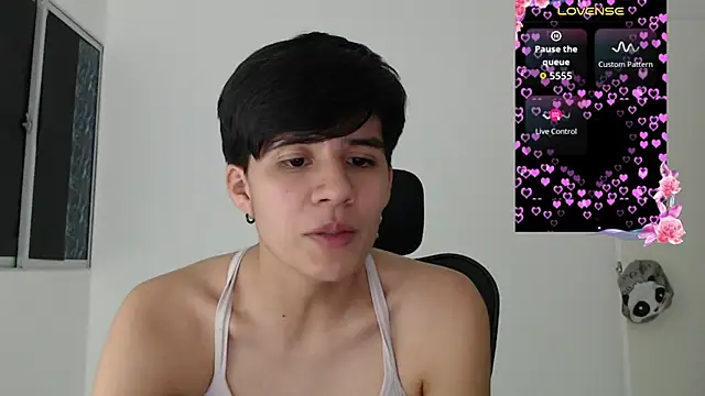 Snapshot of Dha_lia0 chatting on 04-24-26, 02:58 Dha lia0 online show from 04-24-26, 02:58